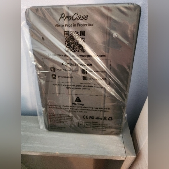 IPad Tablet Black Case NEW NWT Slim‎ with Stand. 10.5 inch. - Picture 6 of 9